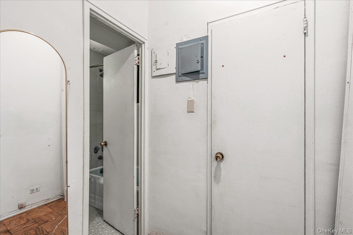 #10 photo, 305 E 40th Street, مانهاتن New York (Manhattan) , NY 10016