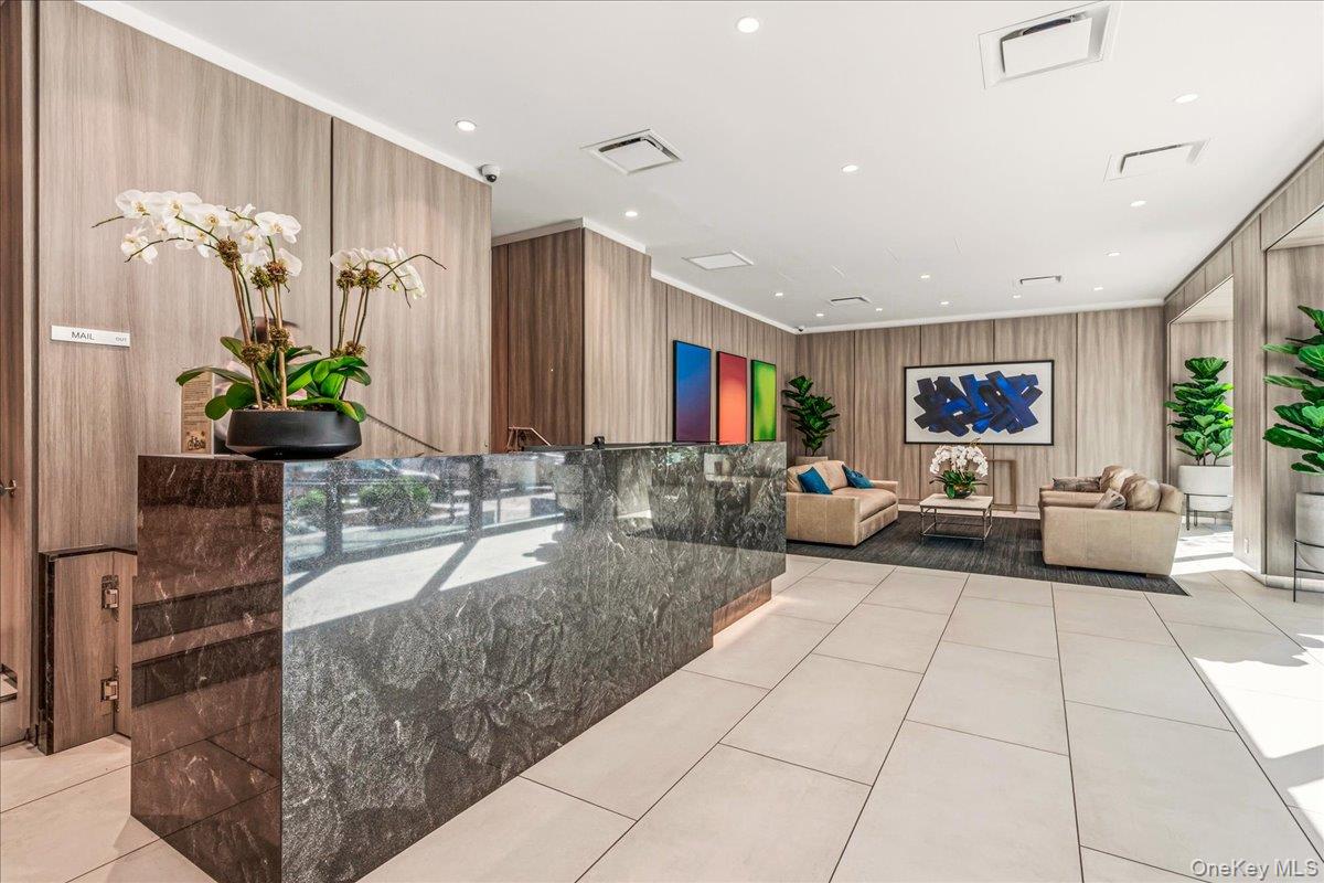 #15 photo, 305 E 40th Street, مانهاتن New York (Manhattan) , NY 10016