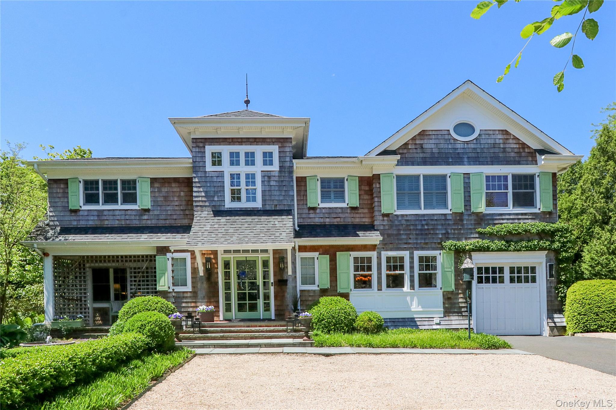 #1 photo, 31 Carnegie Avenue, Huntington , NY 11743