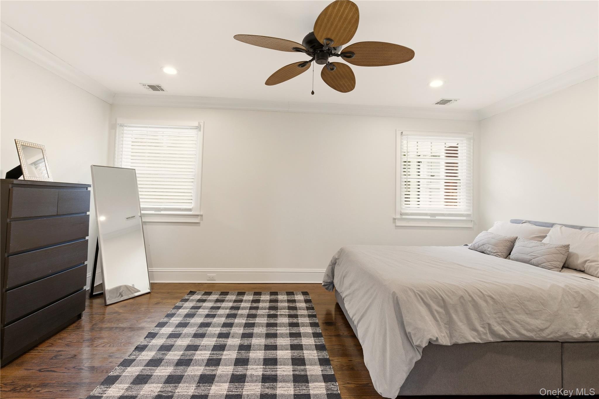 #15 photo, 31 Carnegie Avenue, Huntington , NY 11743