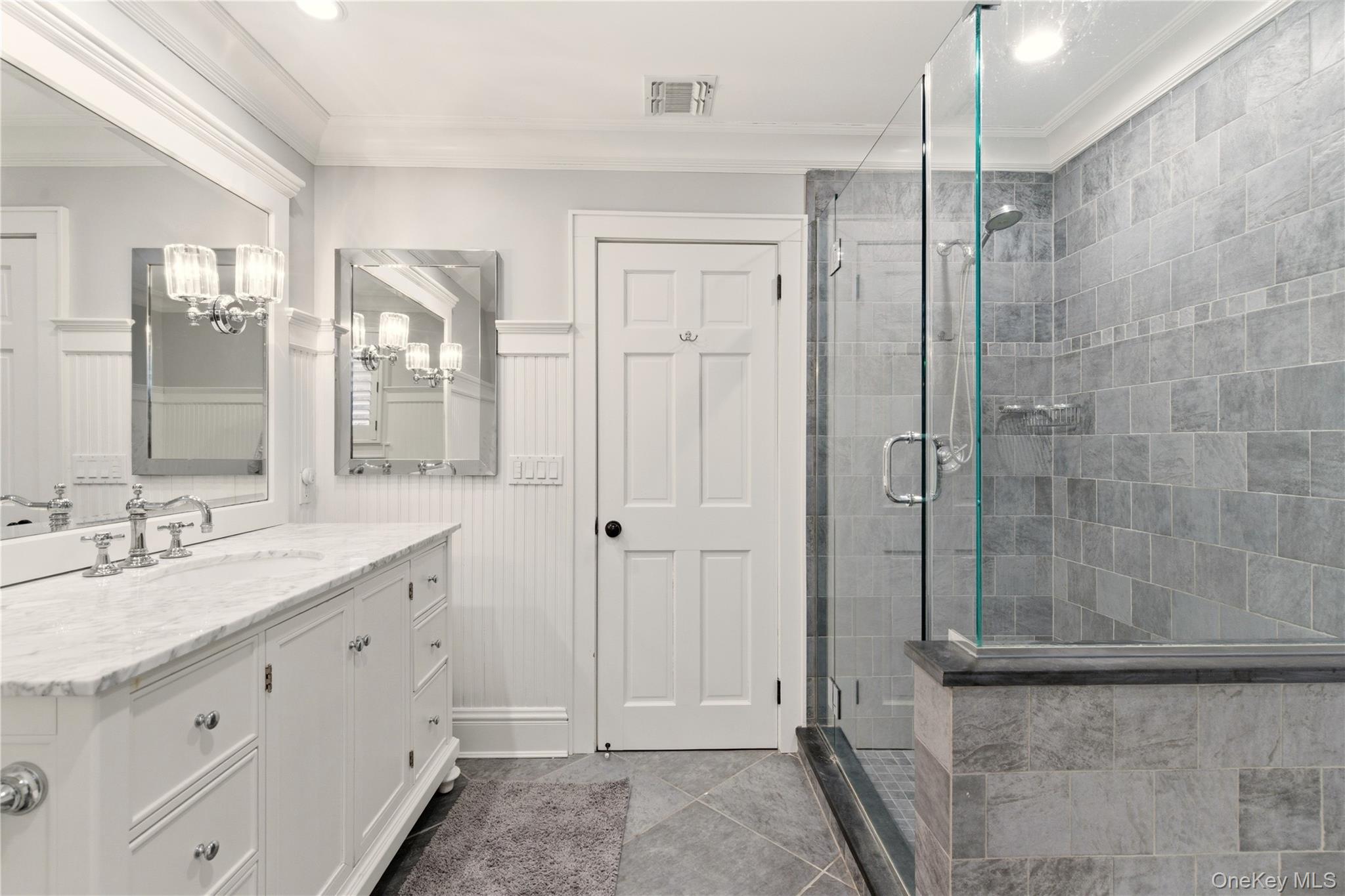 #17 photo, 31 Carnegie Avenue, Huntington , NY 11743