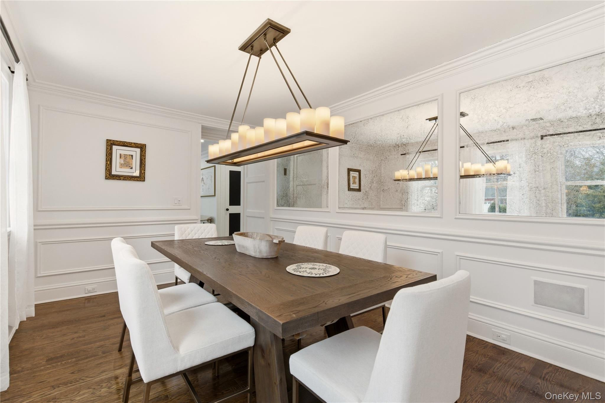 #4 photo, 31 Carnegie Avenue, Huntington , NY 11743