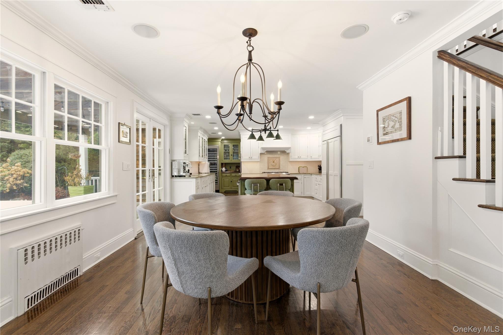 #8 photo, 31 Carnegie Avenue, Huntington , NY 11743