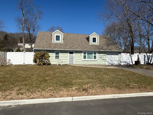 #1 photo, 75 Oakcrest Avenue, Farmingville , NY 11738