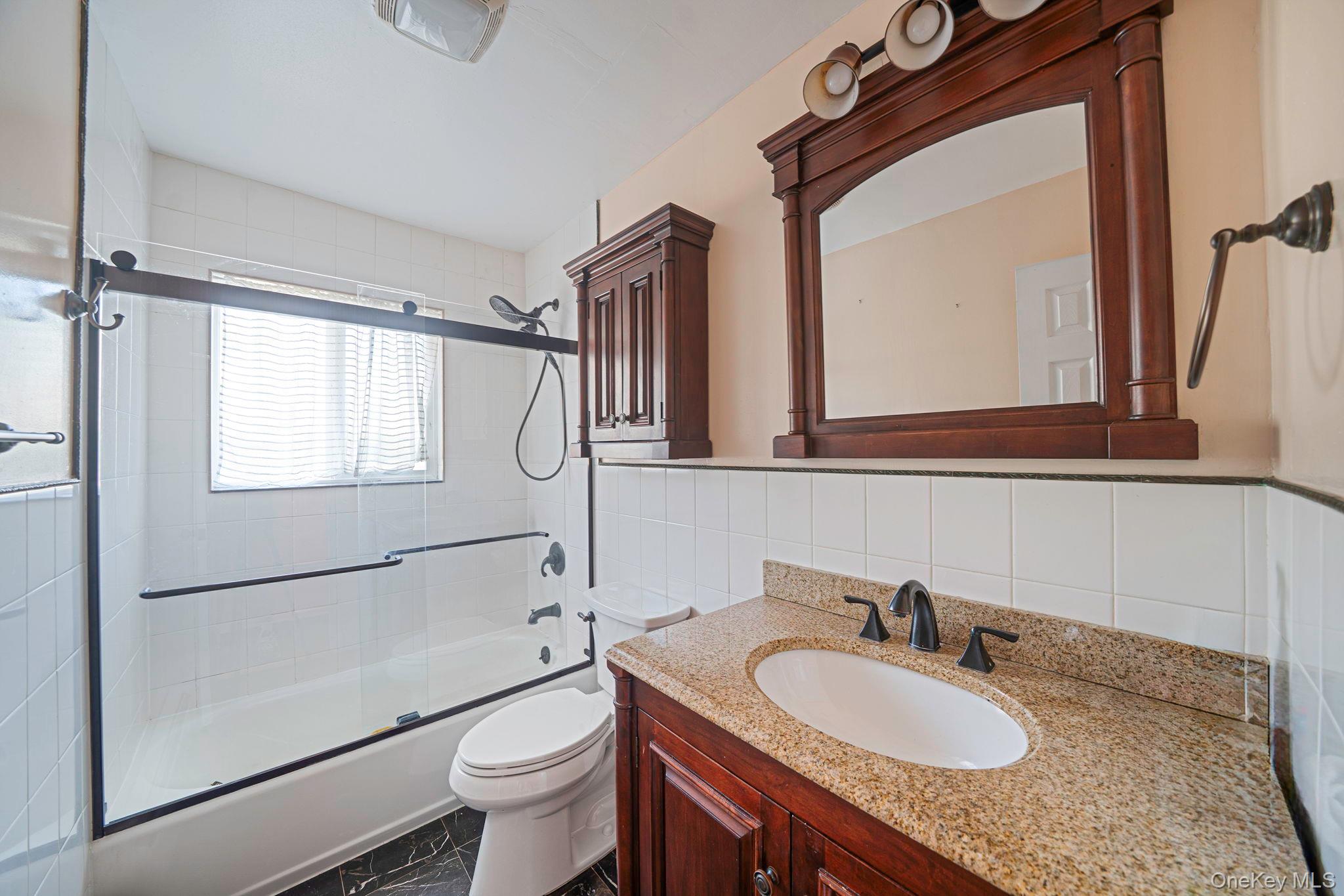 #14 photo, 75 Oakcrest Avenue, سوفولك Farmingville , NY 11738