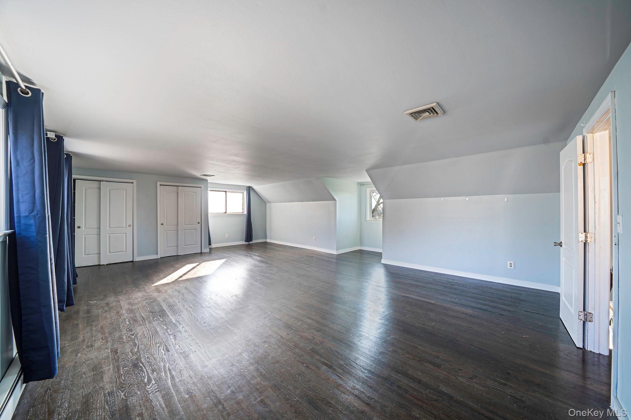 #19 photo, 75 Oakcrest Avenue, سوفولك Farmingville , NY 11738