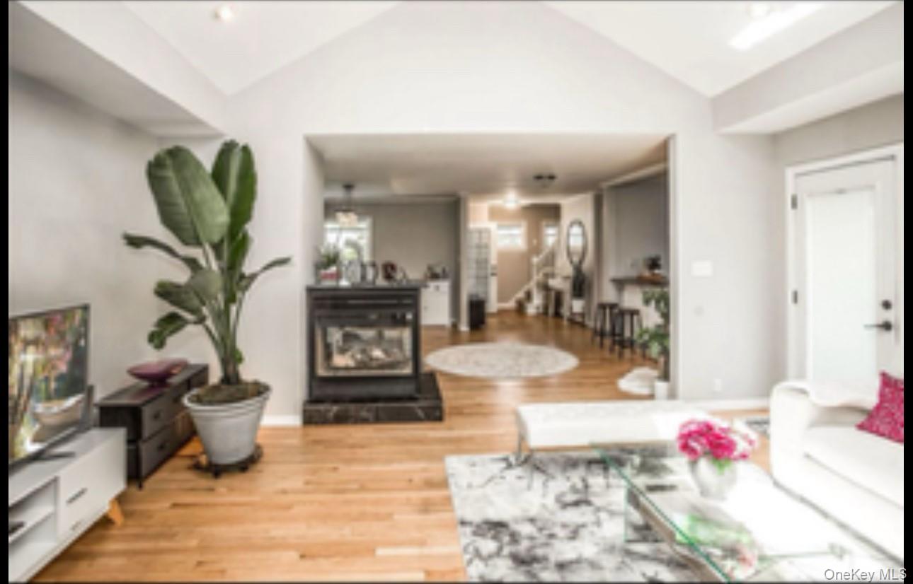 #3 photo, 3251 Neptune Avenue, Oceanside , NY 11572