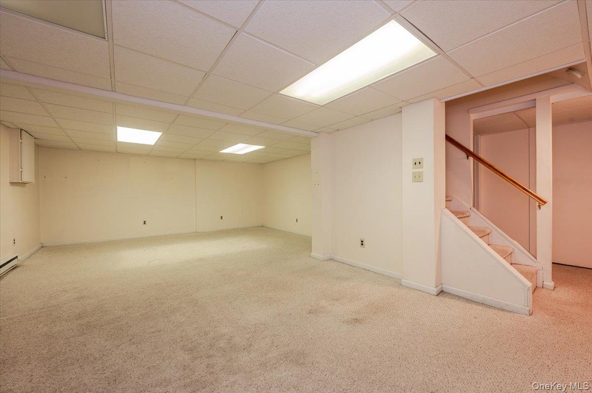 #18 photo, 1674 Kroll Road, East Meadow , NY 11554