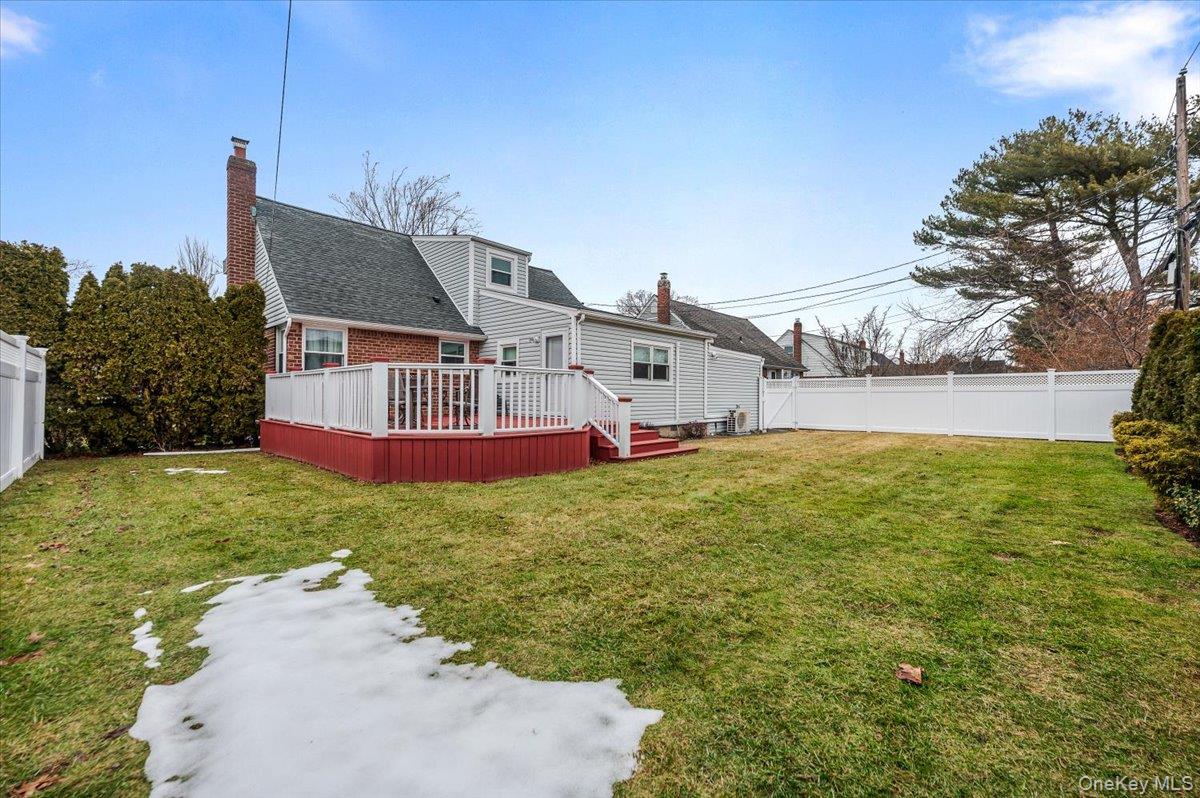 #20 photo, 1674 Kroll Road, East Meadow , NY 11554