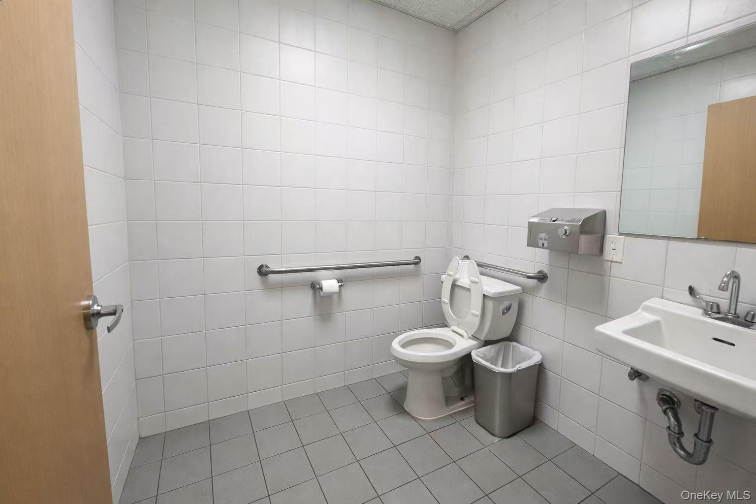 #11 photo, 128 Mott Street, מנהטן New York (Manhattan) , NY 10013