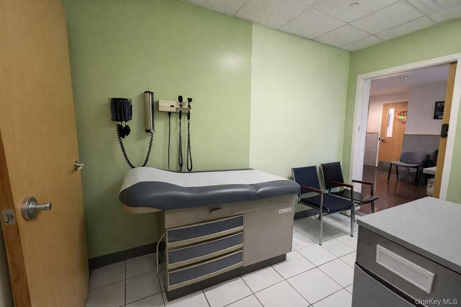 #9 photo, 128 Mott Street, מנהטן New York (Manhattan) , NY 10013