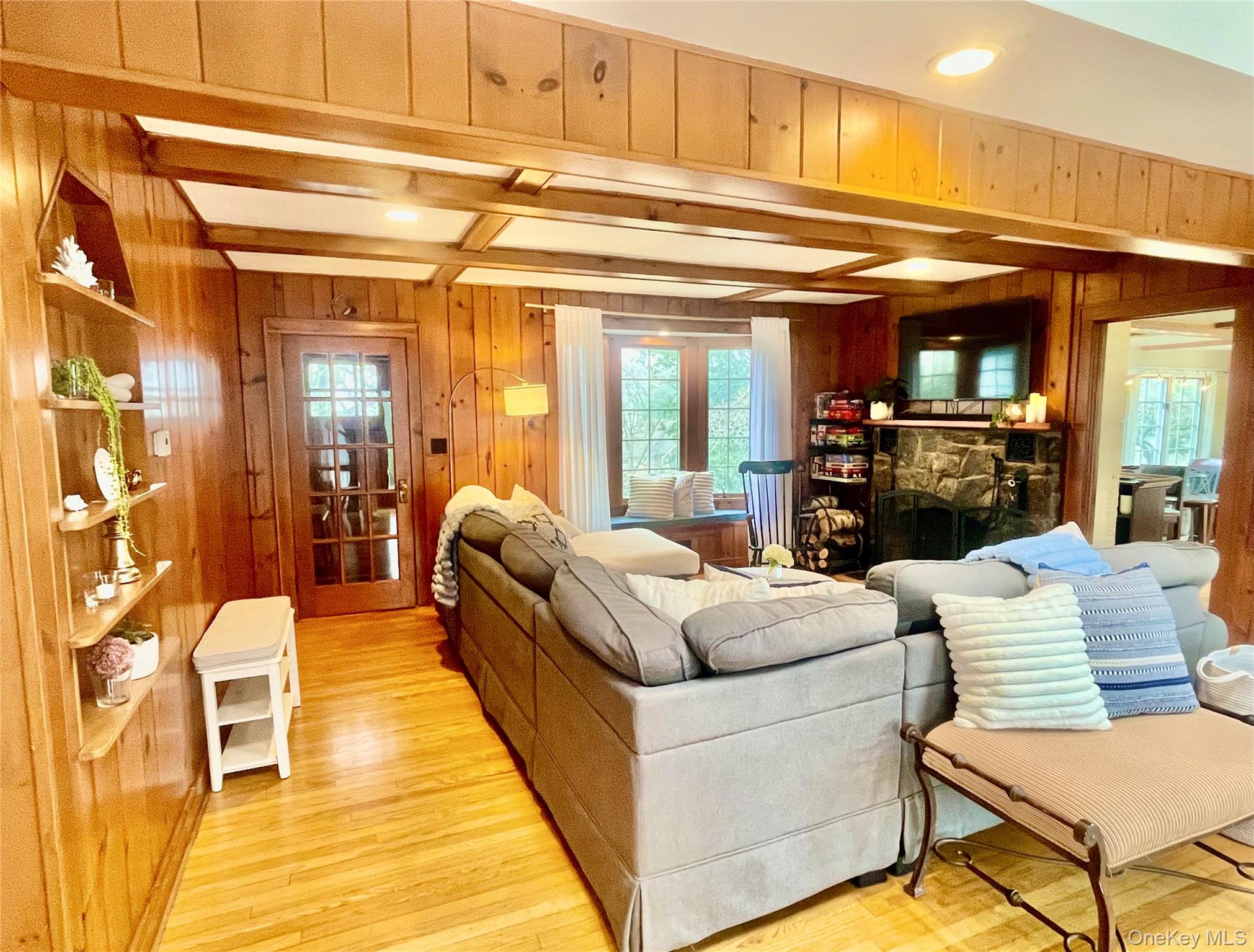 #10 photo, 205 Pine Avenue, सफ़ोक काउंटी Southold , NY 11971