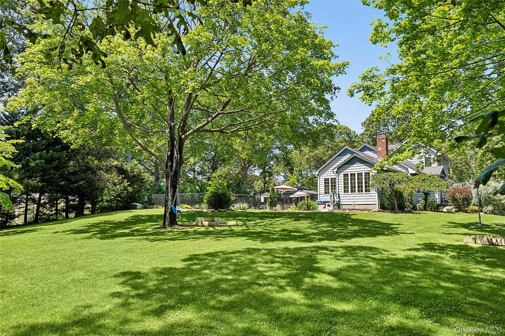 #19 photo, 205 Pine Avenue, सफ़ोक काउंटी Southold , NY 11971