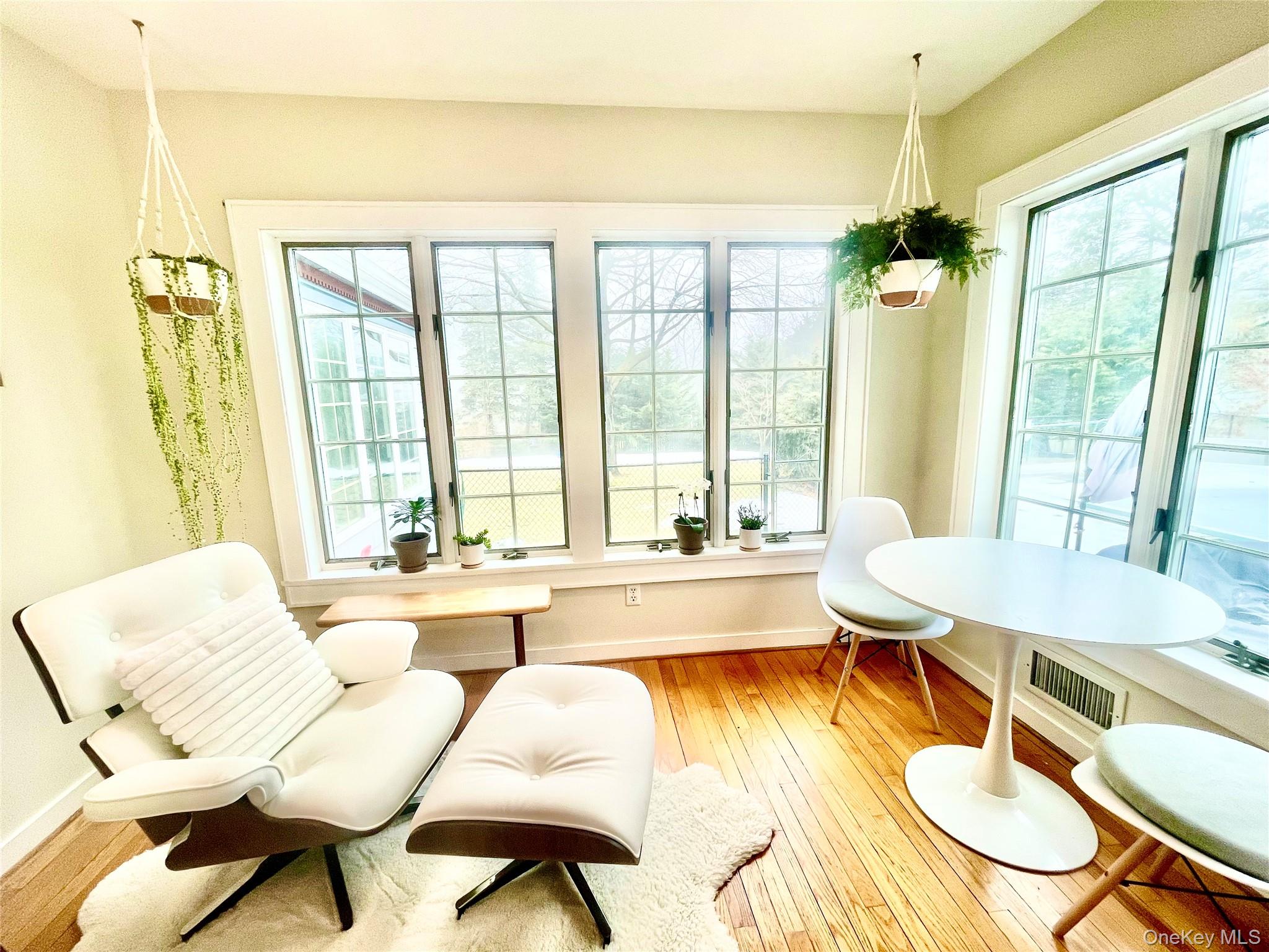 #7 photo, 205 Pine Avenue, सफ़ोक काउंटी Southold , NY 11971