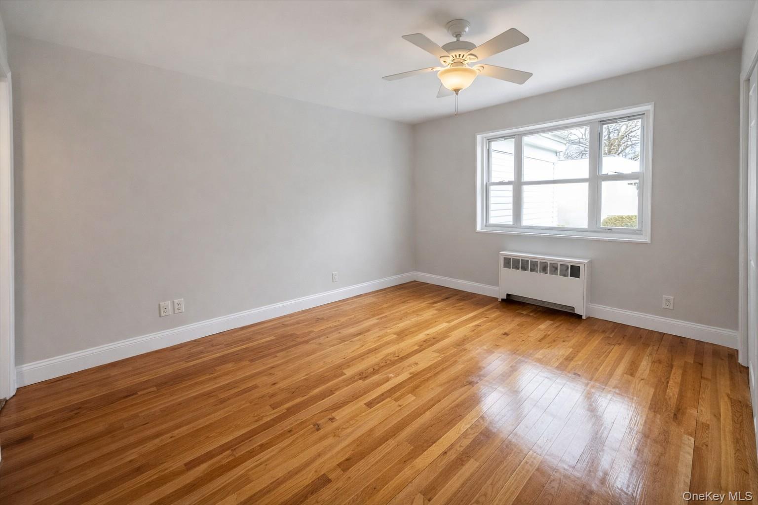 #17 photo, 212-09 16 Avenue, Bayside , NY 11360