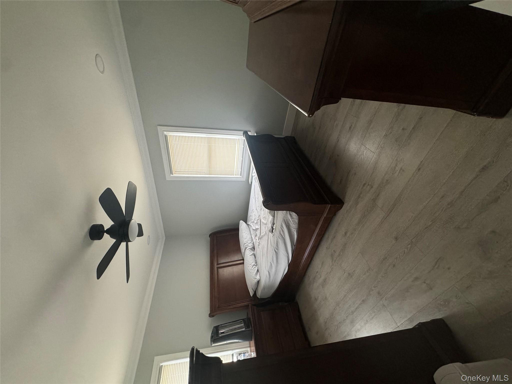 #5 photo, 674 Winthrop Drive, Uniondale , NY 11553