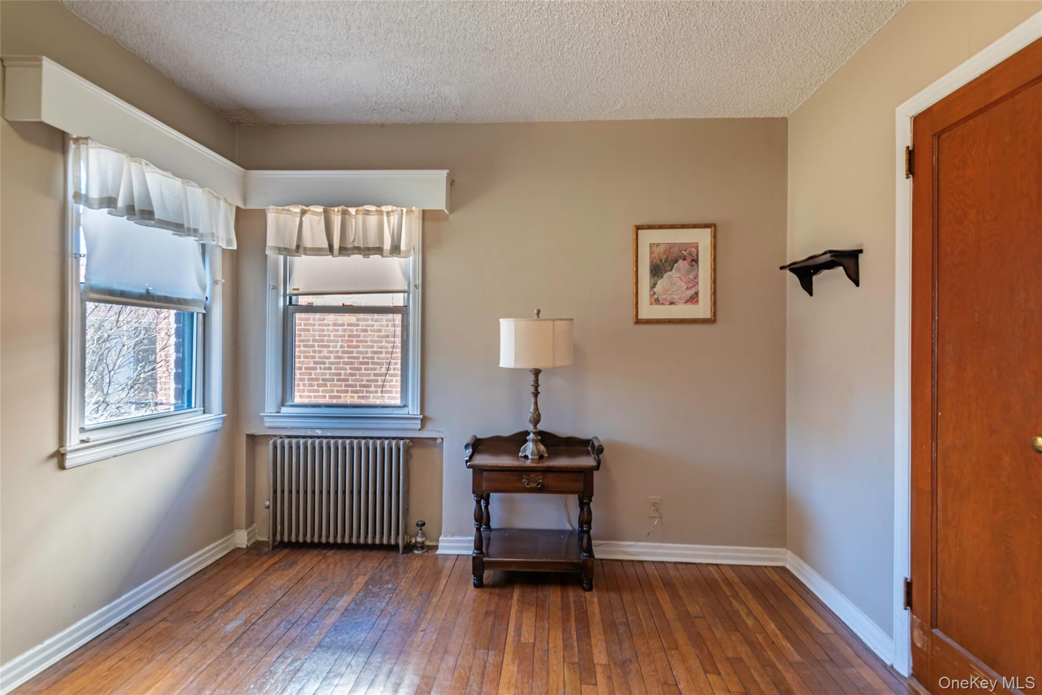 #16 photo, 8610 250th Street, कुईंस Bellerose , NY 11426