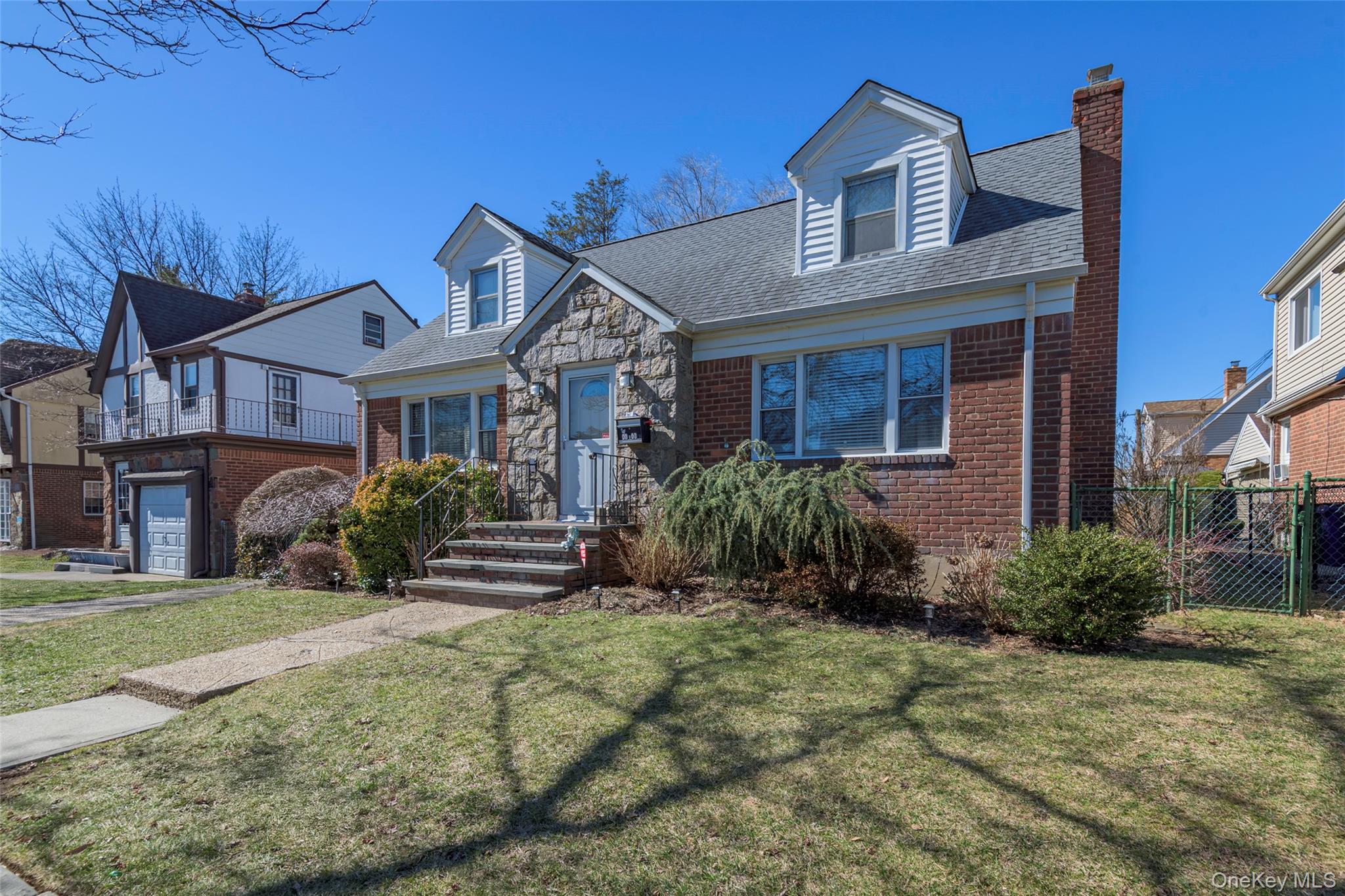 #3 photo, 8610 250th Street, कुईंस Bellerose , NY 11426