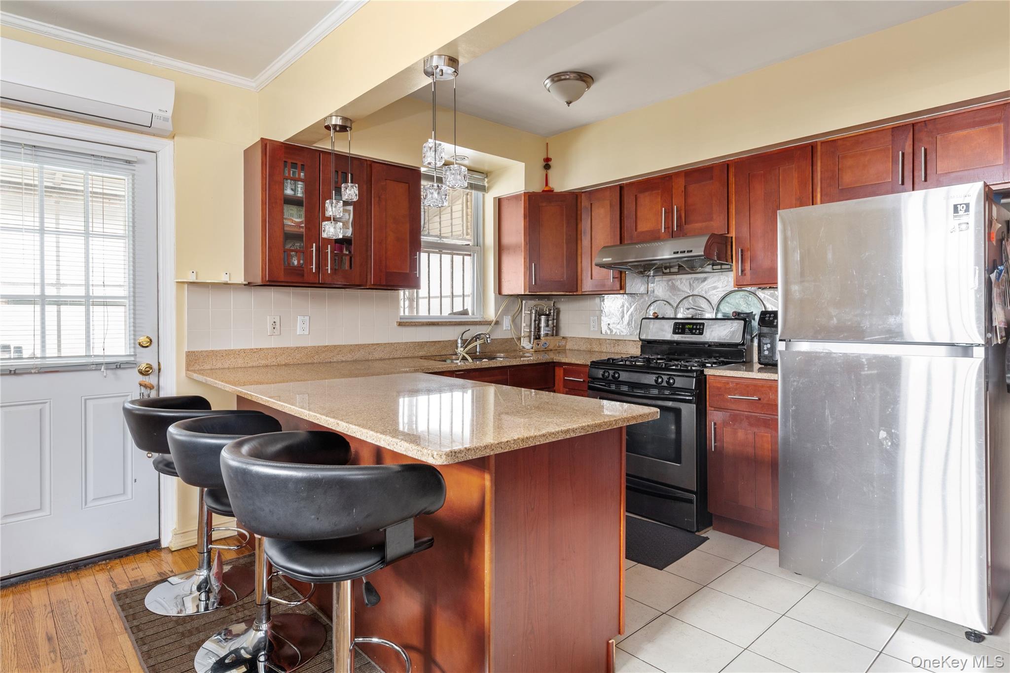 #6 photo, 6114 Main Street, Flushing , NY 11367