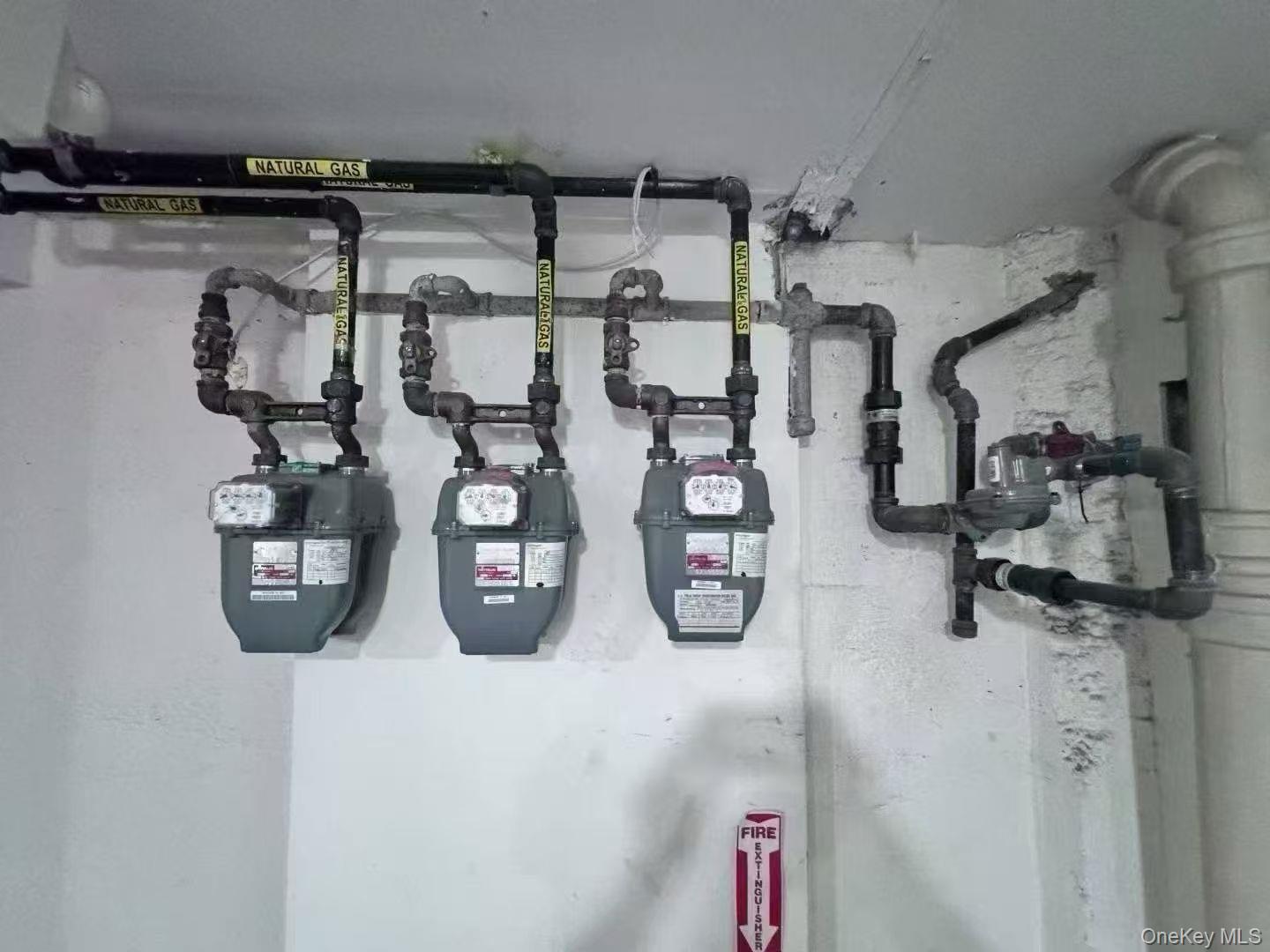 #4 photo, 41-53 53rd Street, Woodside , NY 11377