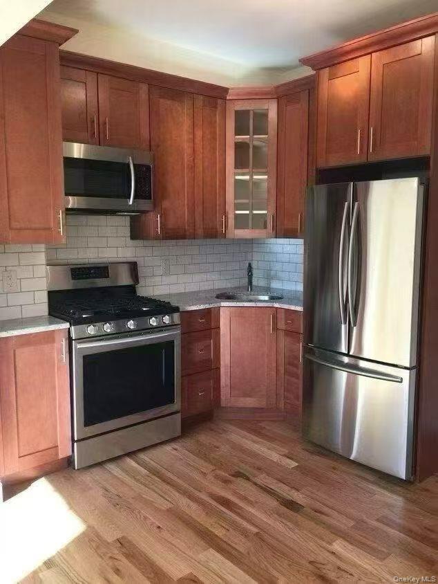 #8 photo, 41-53 53rd Street, Woodside , NY 11377