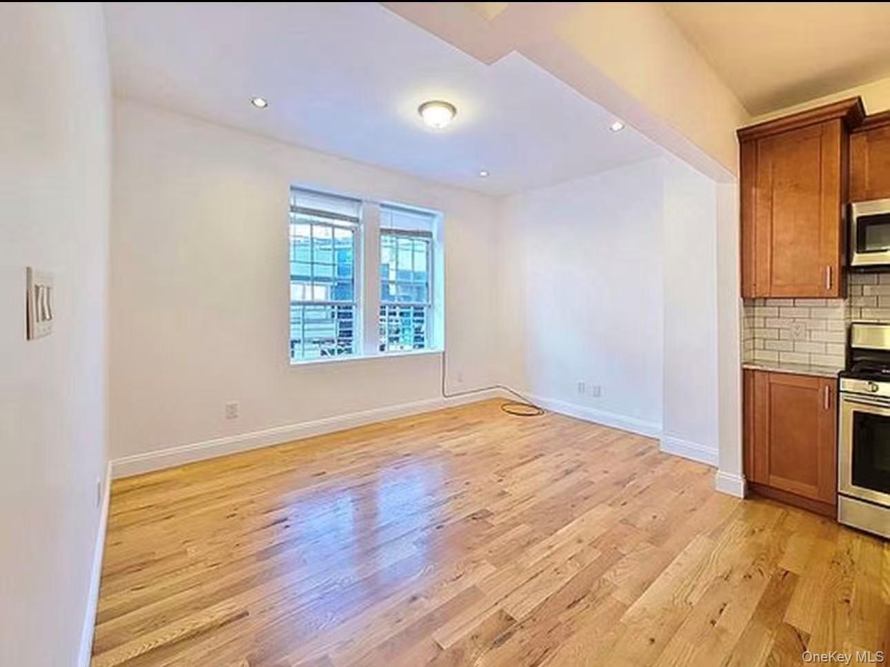 #9 photo, 41-53 53rd Street, Woodside , NY 11377