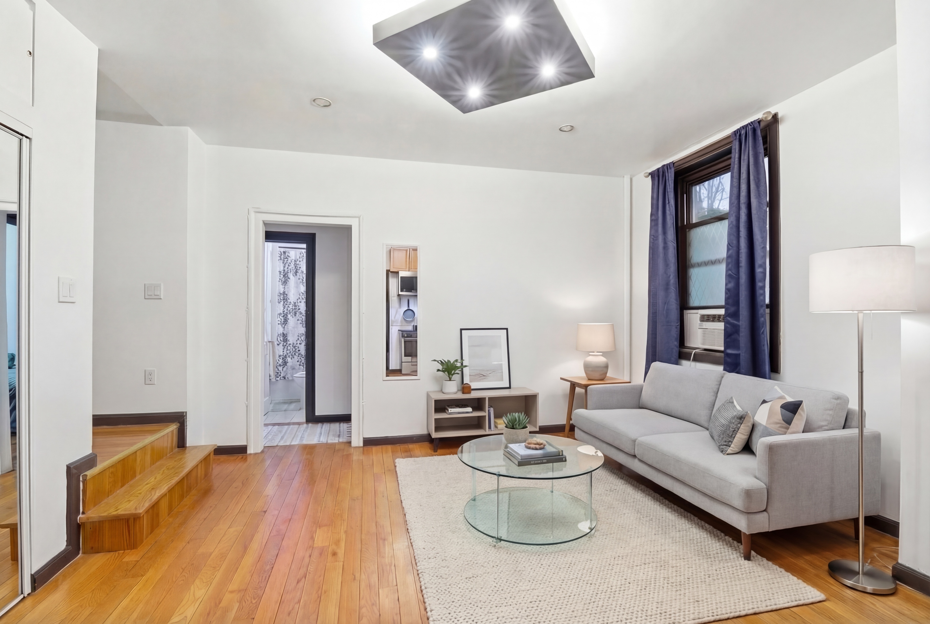 #5 photo, 21-38 35th Street, Ditmars Steinway , NY 11105