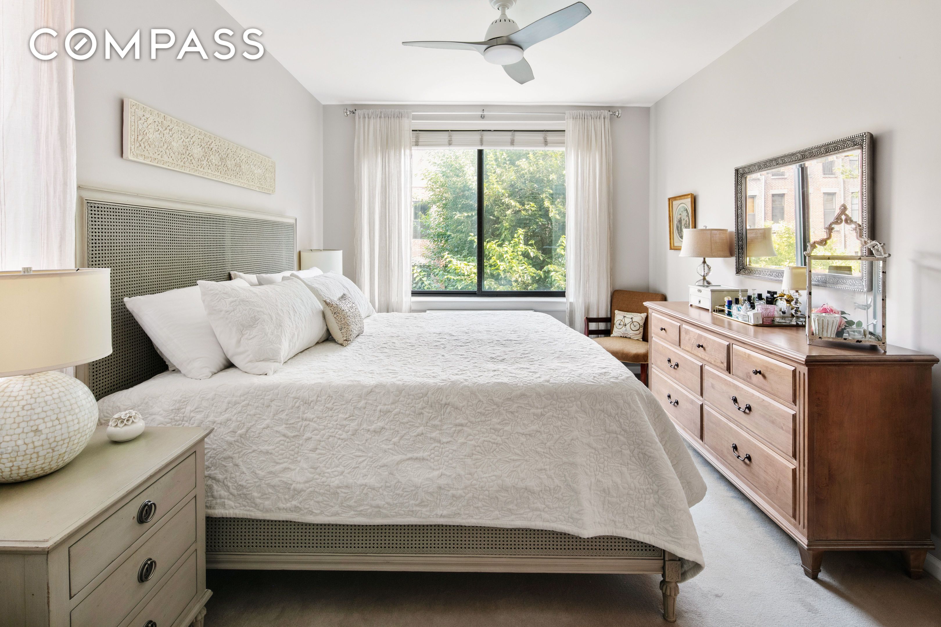 #4 photo, 5 W 127th Street, Central Harlem , NY 10027