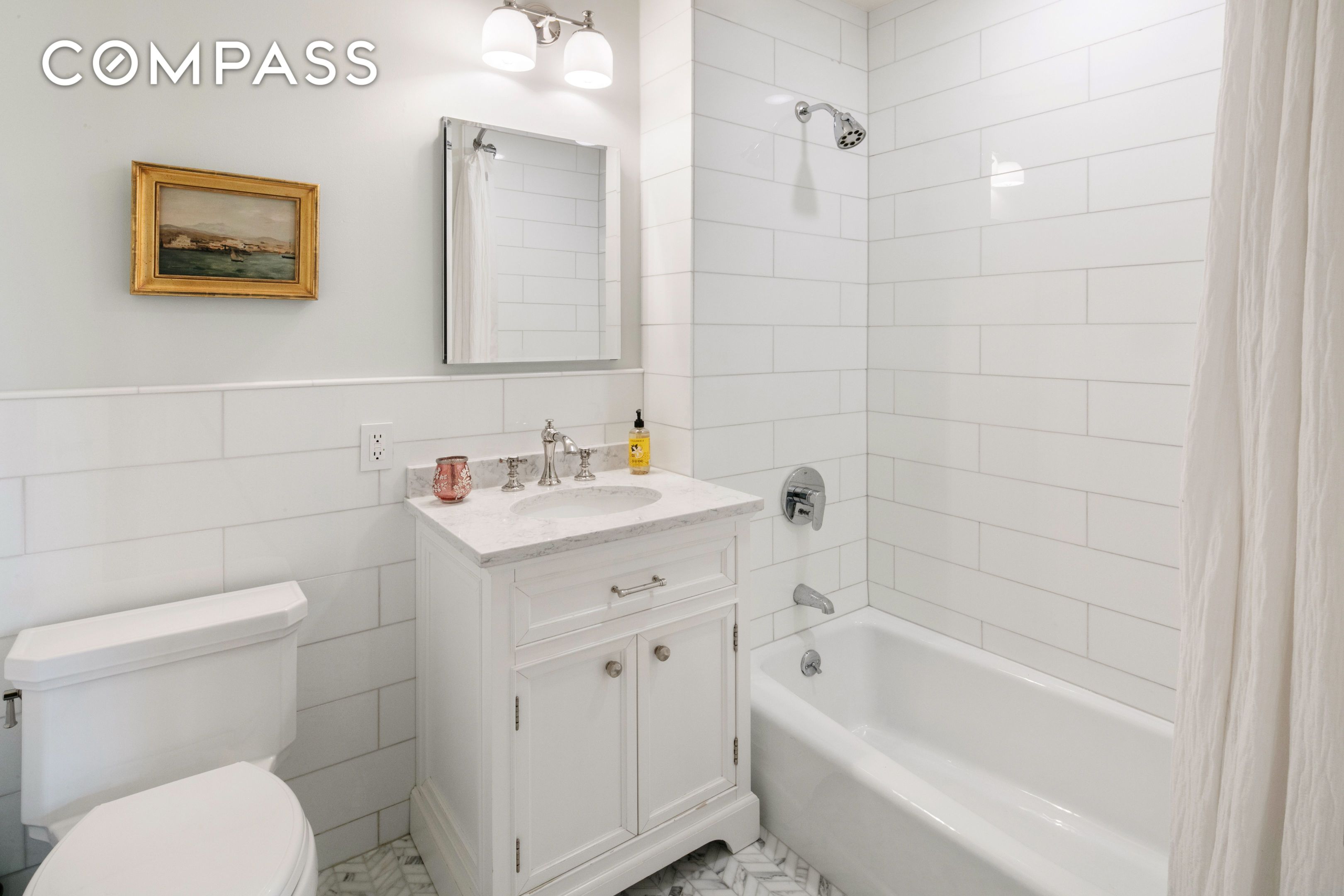 #9 photo, 5 W 127th Street, Central Harlem , NY 10027