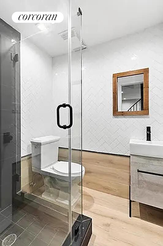 #4 photo, 677 VANDERBILT Avenue, Prospect Heights , NY 11238