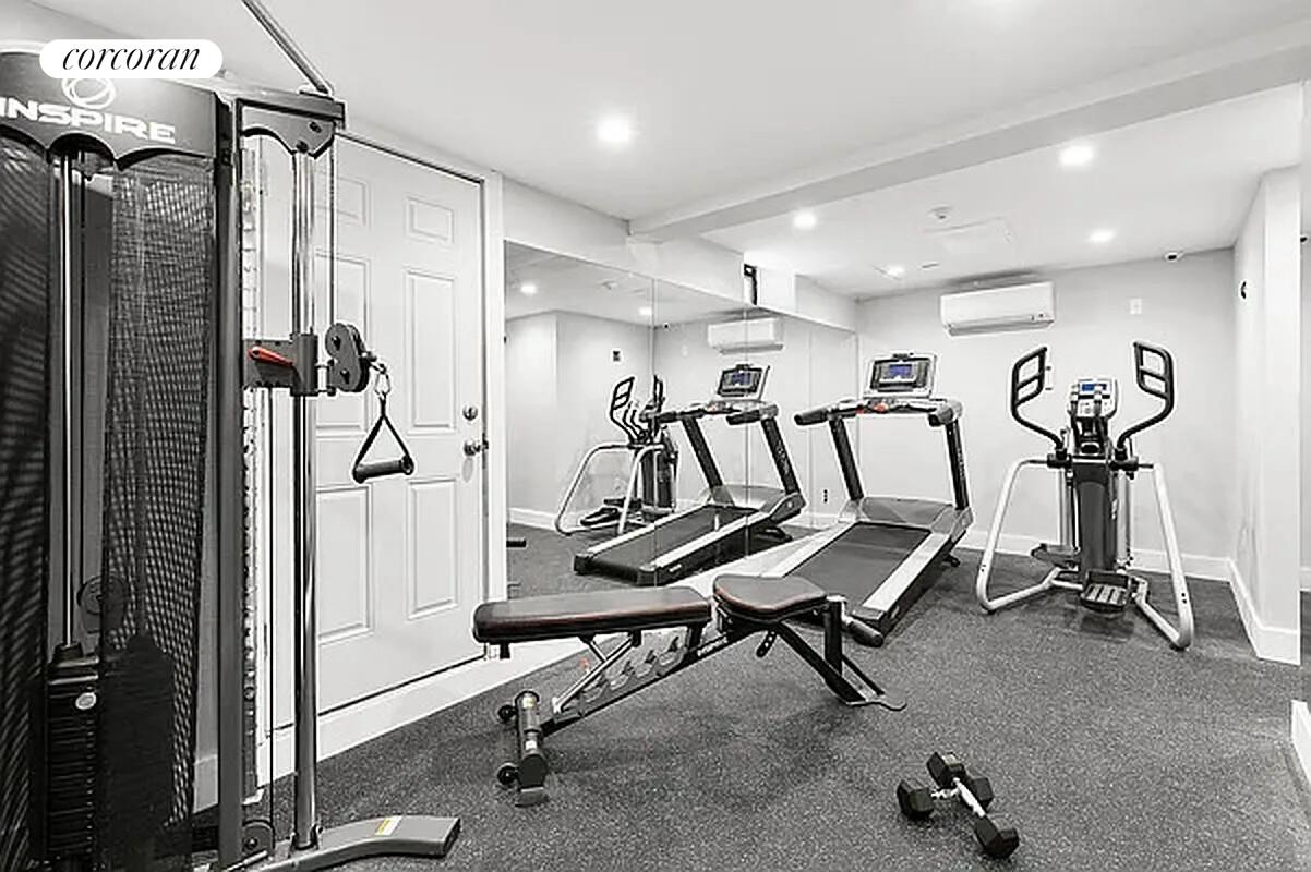 #8 photo, 677 VANDERBILT Avenue, Prospect Heights , NY 11238