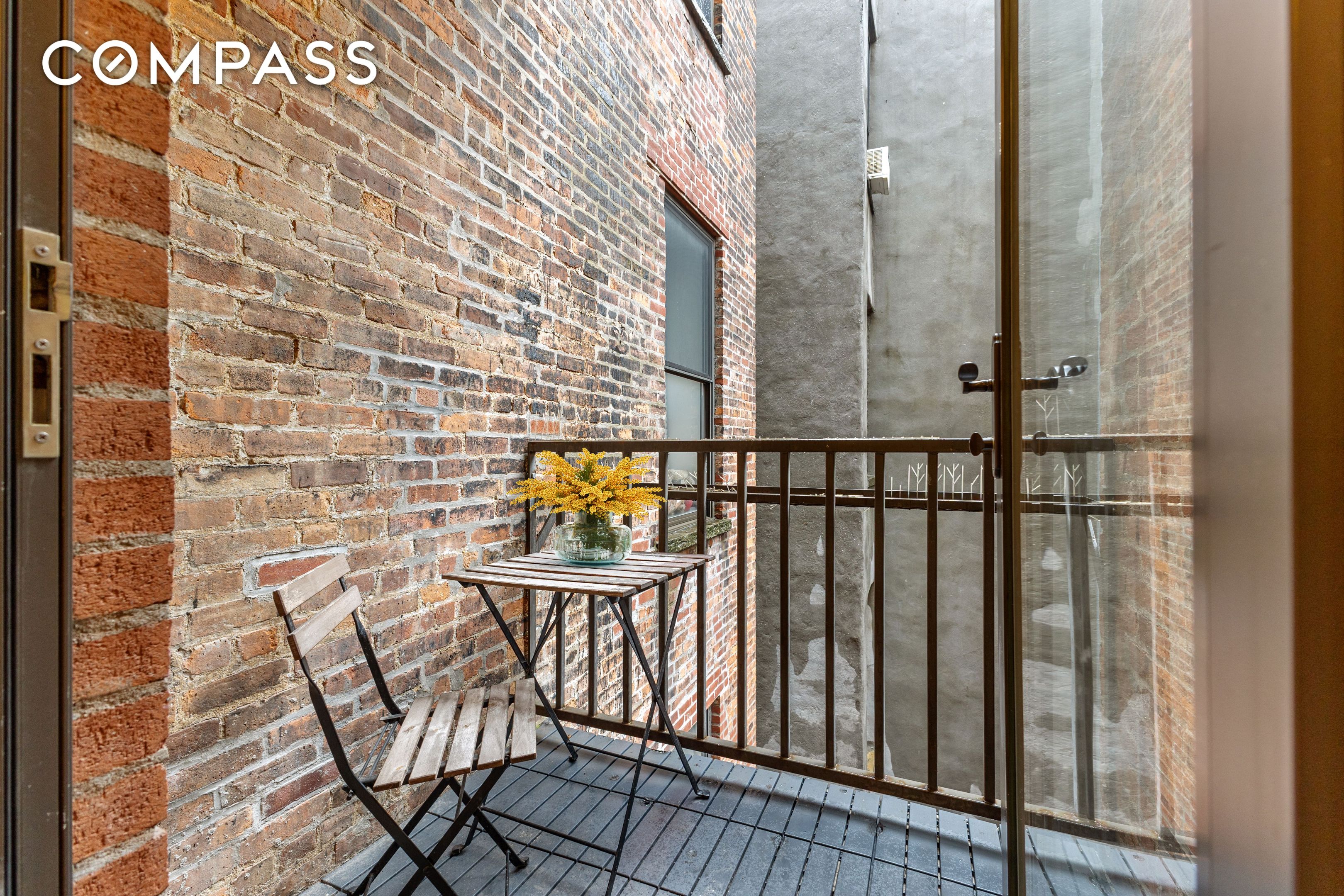 #6 photo, 555 Lenox Avenue, मैनहटन Central Harlem , NY 10030