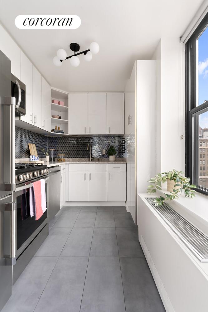 #4 photo, 201 W 74TH Street, Манхэттен ‖ Upper West Side , NY 10023