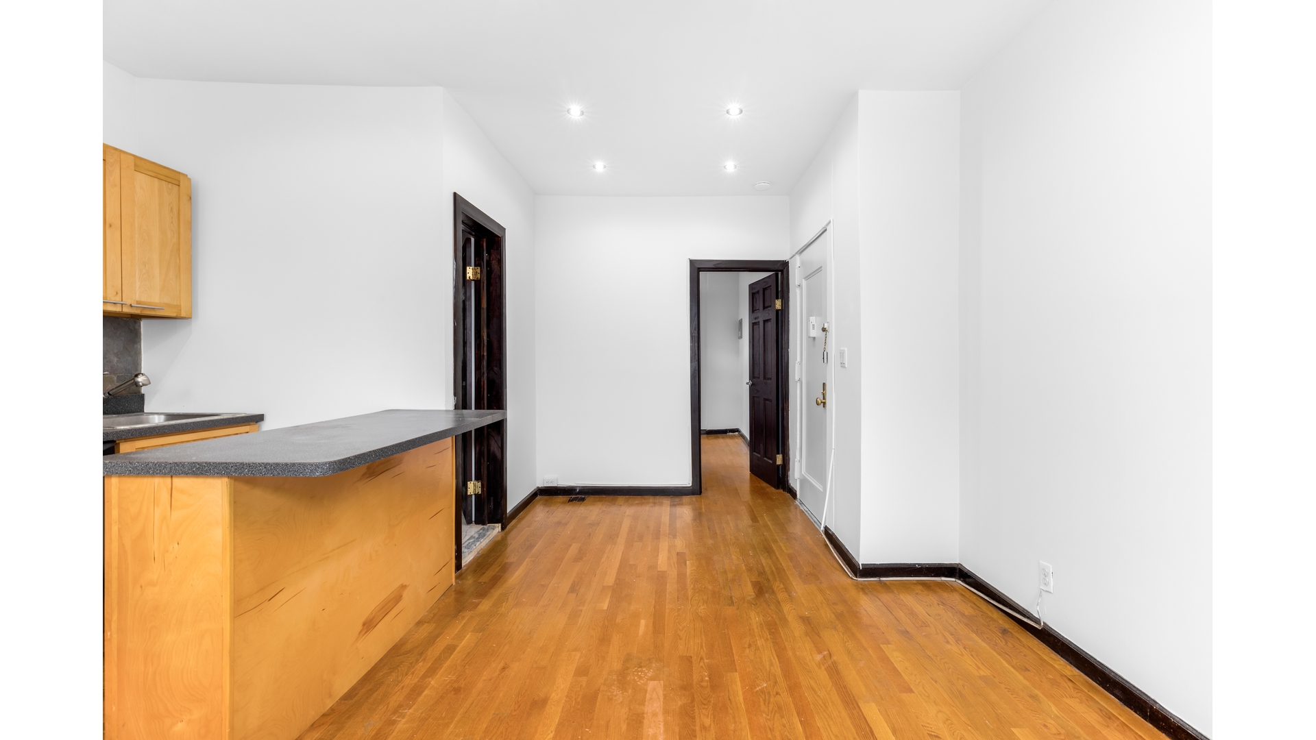 #2 photo, 626 LINCOLN Place, Бруклин ‖ Crown Heights , NY 11216