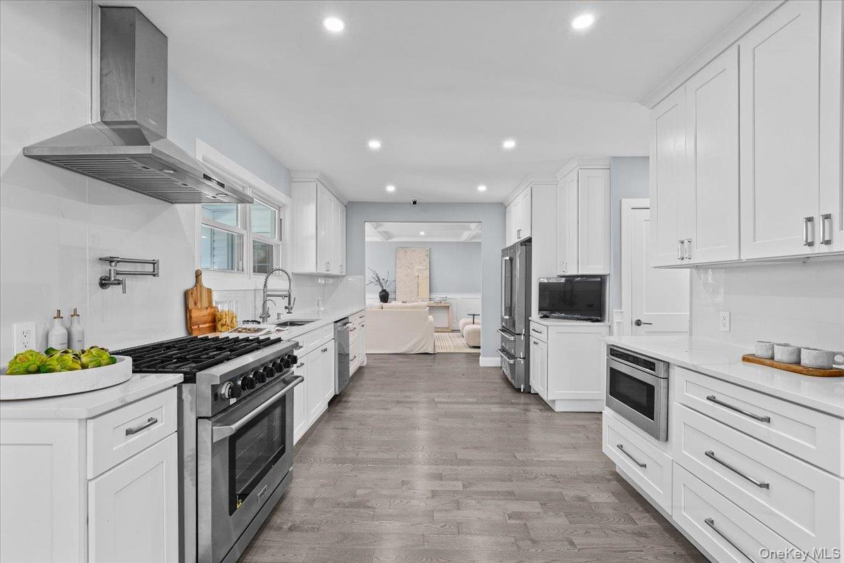 #12 photo, 141 Wilmot Road, Scarsdale , NY 10583