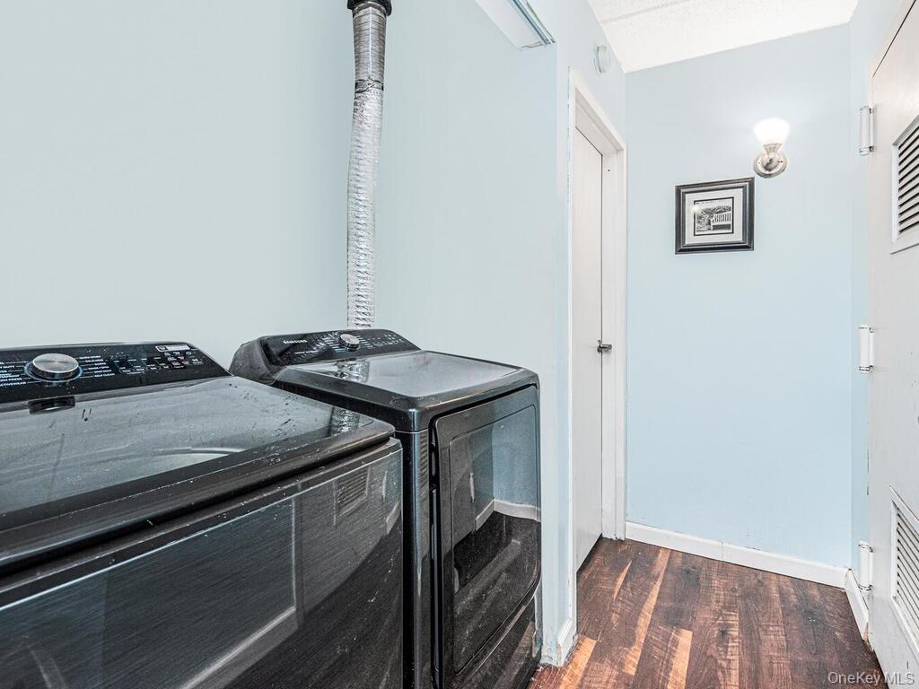 #11 photo, 210 Sunset Boulevard, Bronx , NY 10473