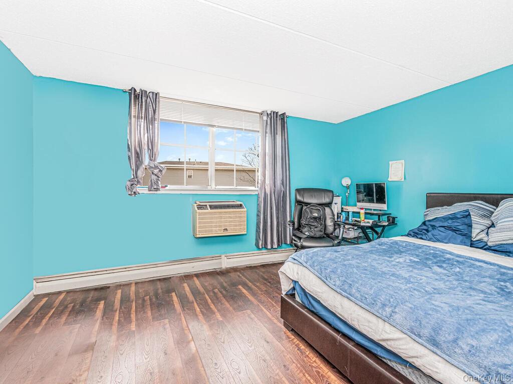 #5 photo, 210 Sunset Boulevard, Bronx , NY 10473