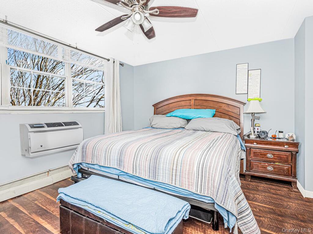 #6 photo, 210 Sunset Boulevard, Bronx , NY 10473