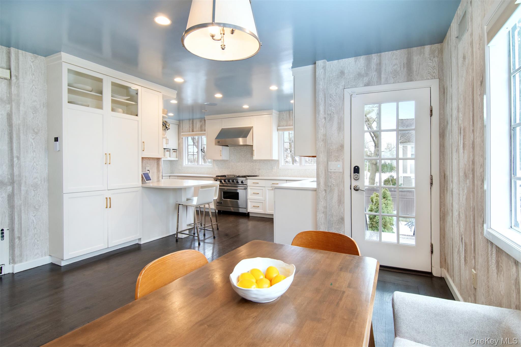 #10 photo, 30 Locust Lane, Bronxville , NY 10708