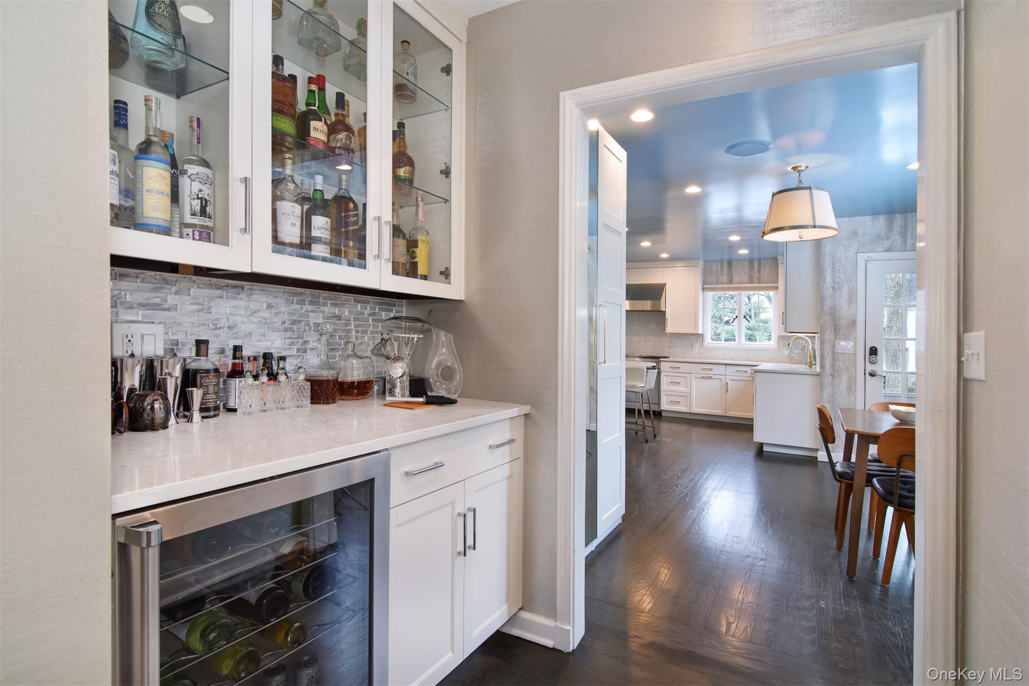 #11 photo, 30 Locust Lane, Bronxville , NY 10708