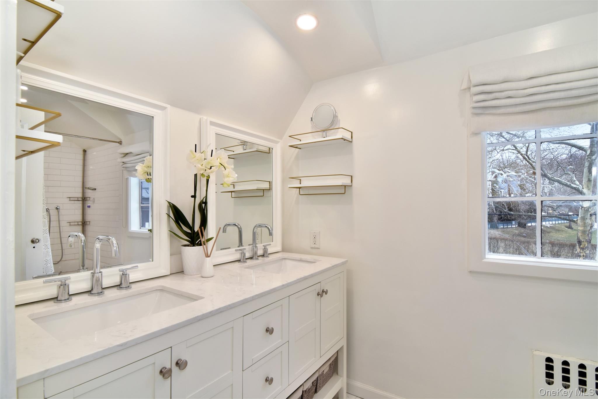 #15 photo, 30 Locust Lane, Bronxville , NY 10708