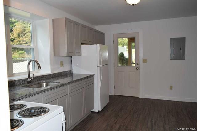 #11 photo, 307 Titusville Road, Poughkeepsie , NY 12603