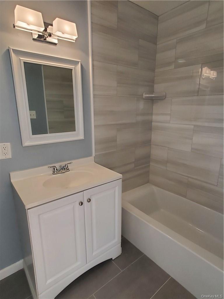 #19 photo, 7 White Plains Avenue, Elmsford , NY 10523