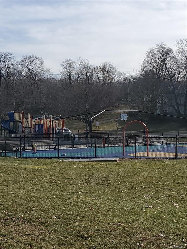 #20 photo, 7 White Plains Avenue, Elmsford , NY 10523