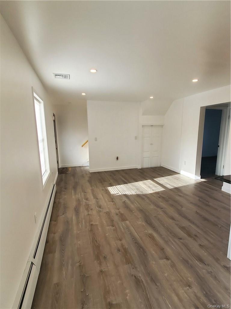 #5 photo, 7 White Plains Avenue, Elmsford , NY 10523