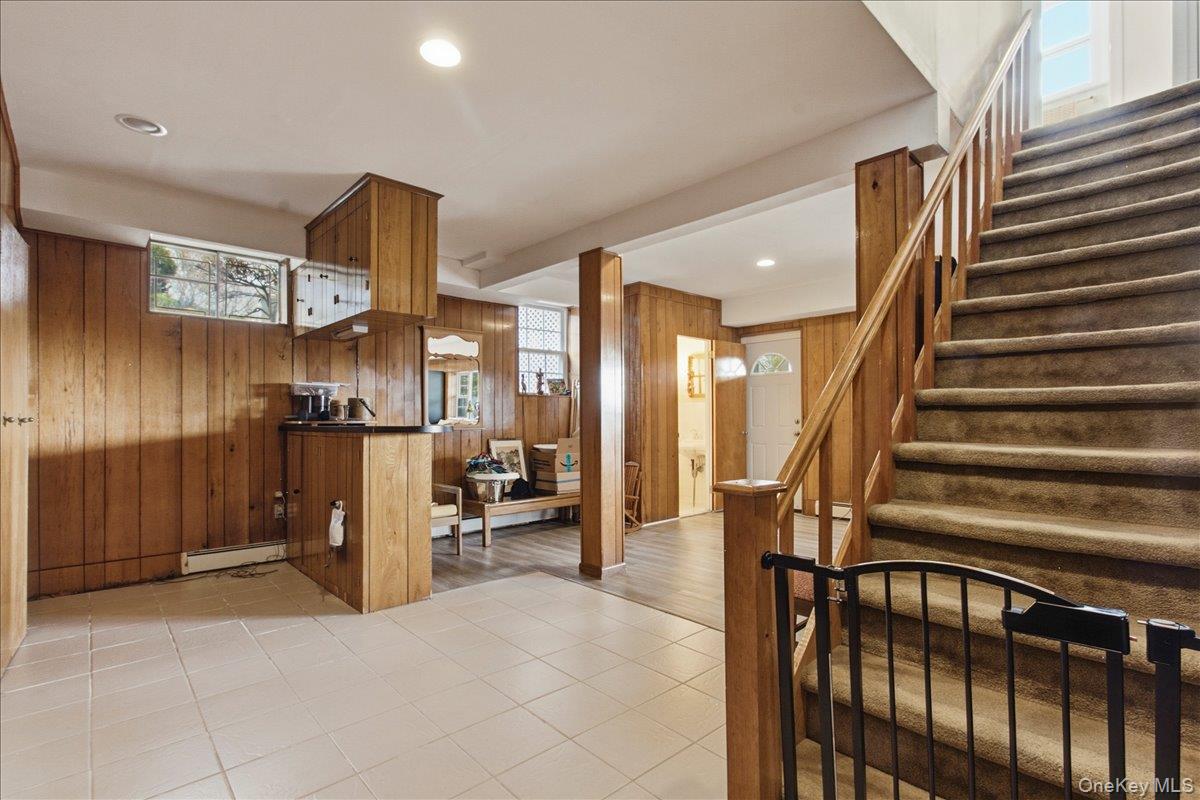 #16 photo, 169 Canterbury Road, White Plains , NY 10607