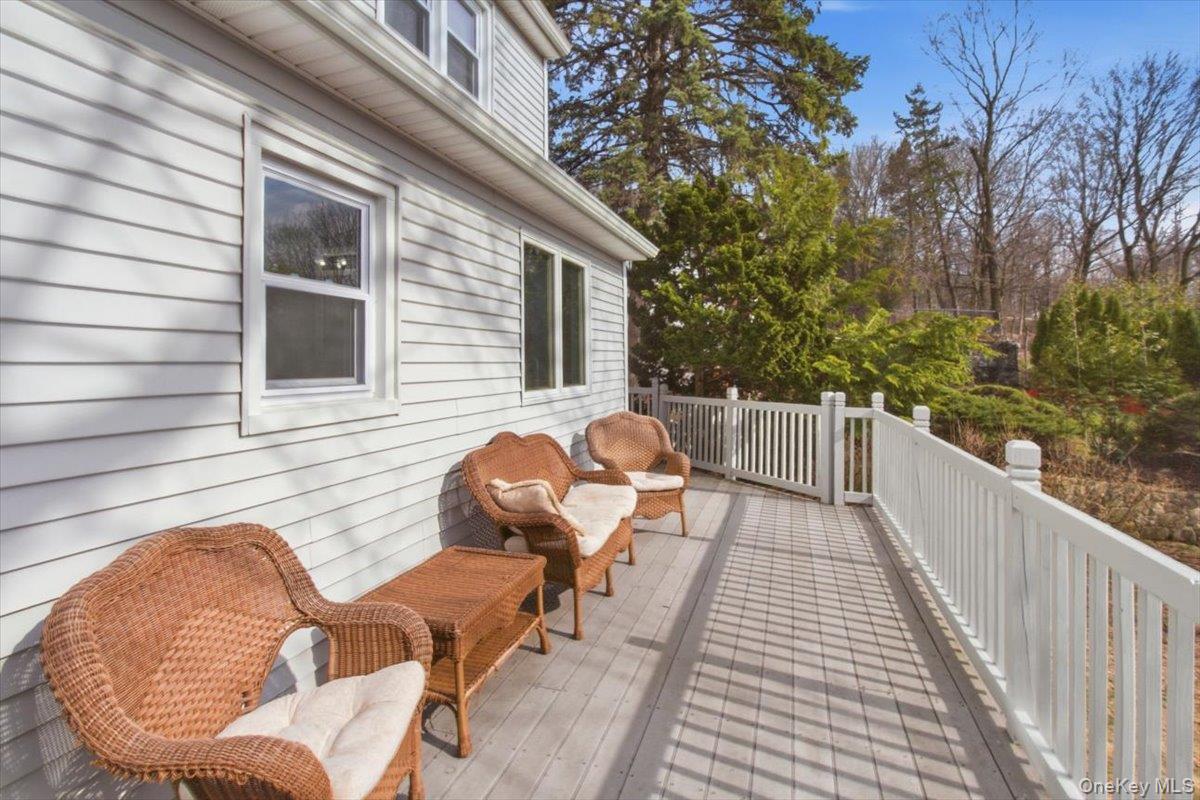 #20 photo, 169 Canterbury Road, White Plains , NY 10607