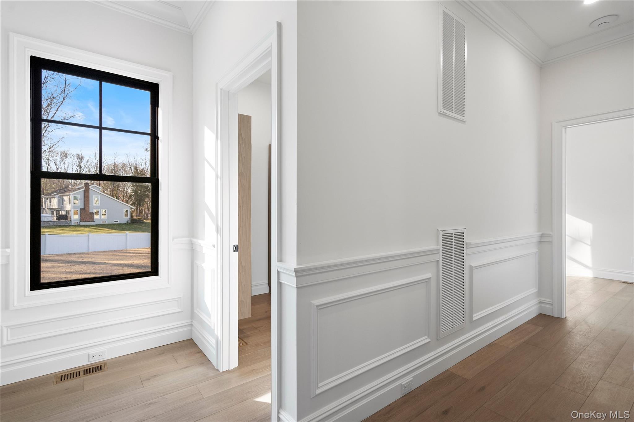 #13 photo, 22 Wenwood Drive, Нассау ‖ Brookville , NY 11545