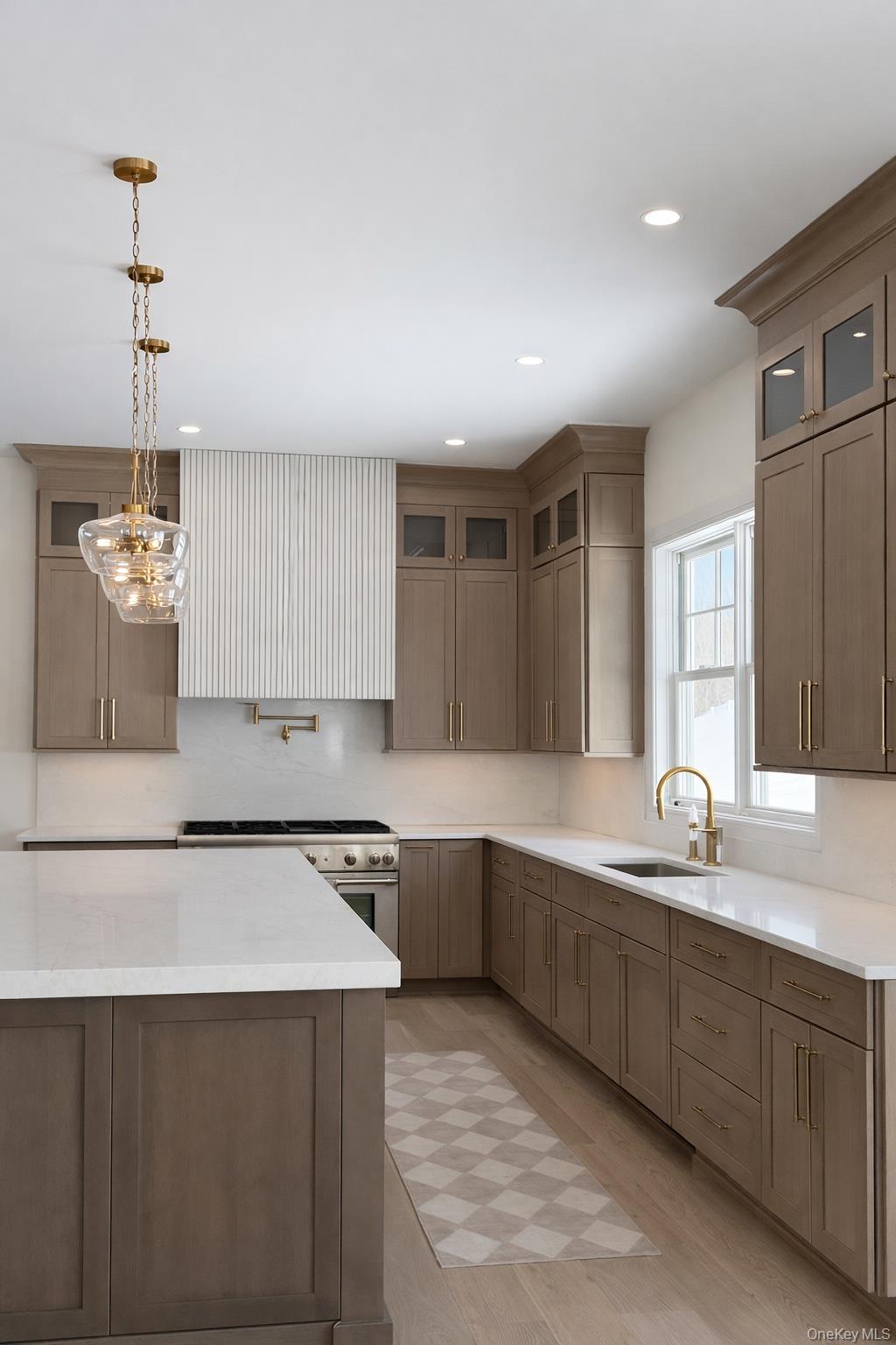 #15 photo, 22 Wenwood Drive, Нассау ‖ Brookville , NY 11545