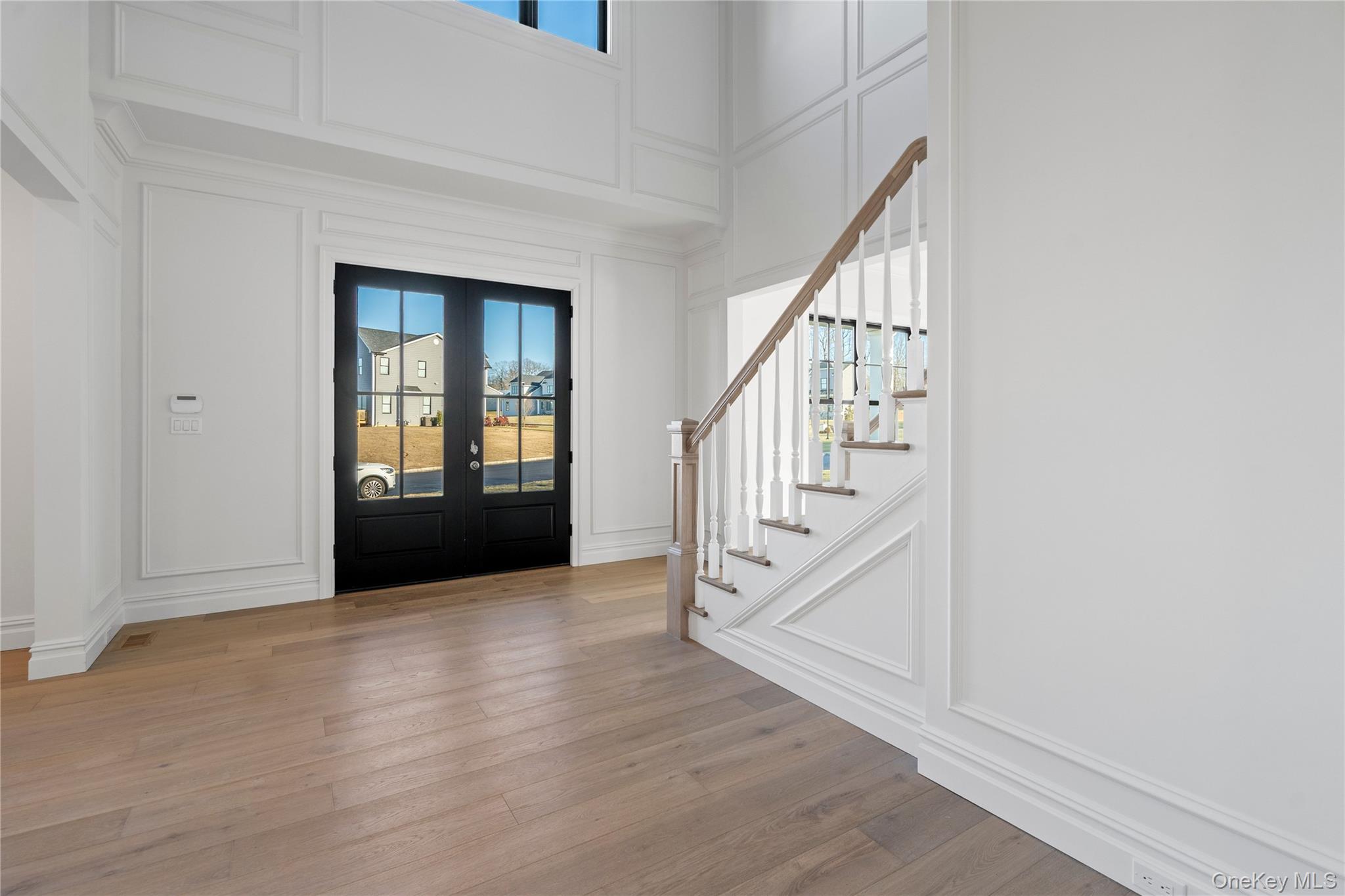 #2 photo, 22 Wenwood Drive, Нассау ‖ Brookville , NY 11545